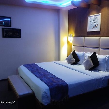 Dolphin Chocolate Inn Chandannagar Zewnętrze zdjęcie