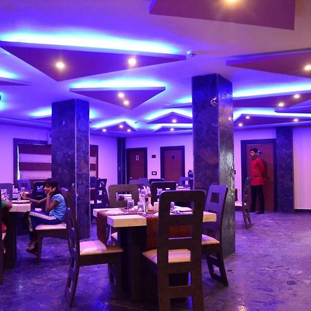 Dolphin Chocolate Inn Chandannagar Zewnętrze zdjęcie