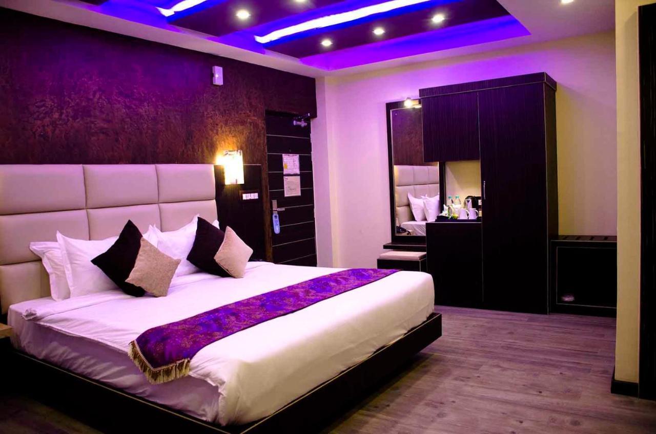 Dolphin Chocolate Inn Chandannagar Zewnętrze zdjęcie