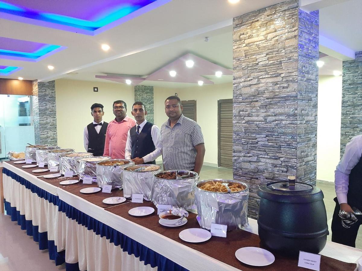 Dolphin Chocolate Inn Chandannagar Zewnętrze zdjęcie