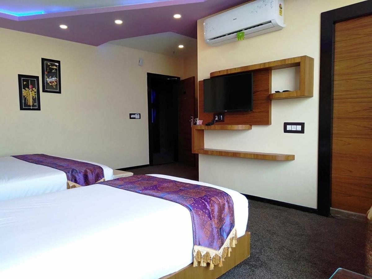 Dolphin Chocolate Inn Chandannagar Zewnętrze zdjęcie