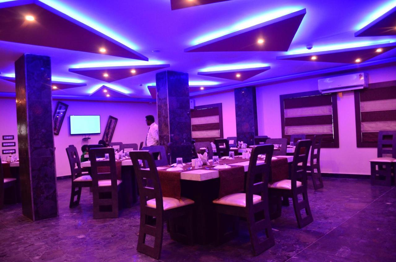 Dolphin Chocolate Inn Chandannagar Zewnętrze zdjęcie
