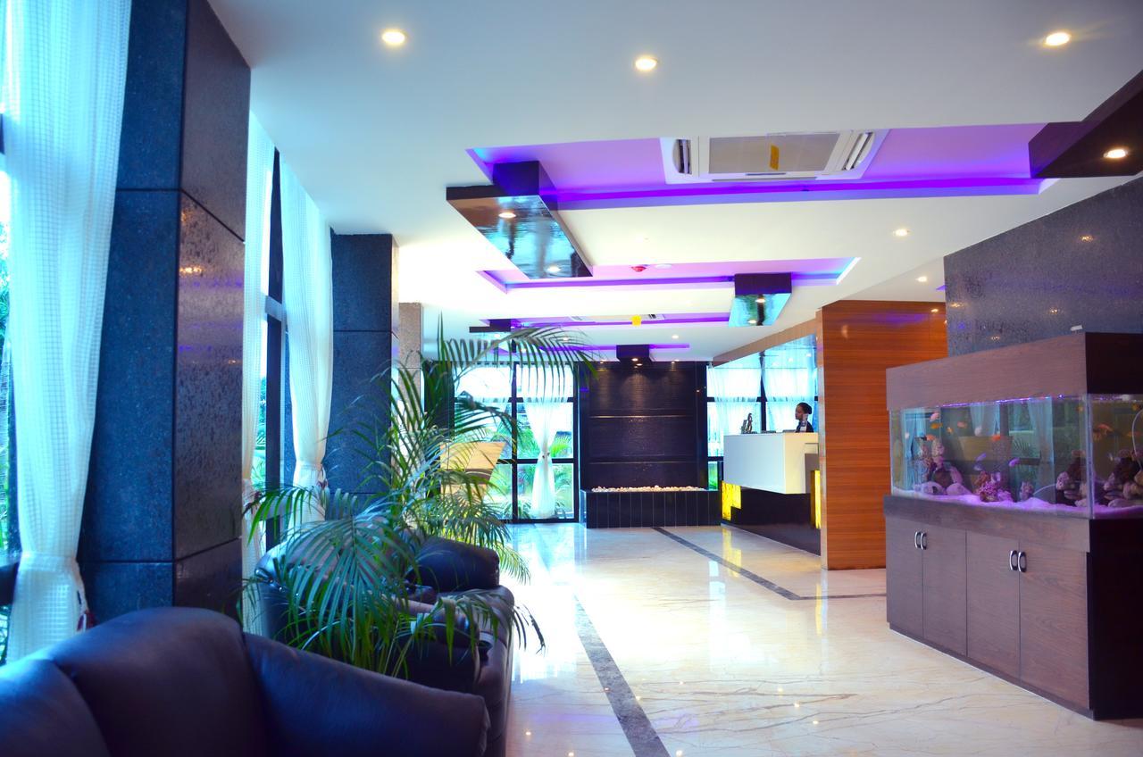 Dolphin Chocolate Inn Chandannagar Zewnętrze zdjęcie