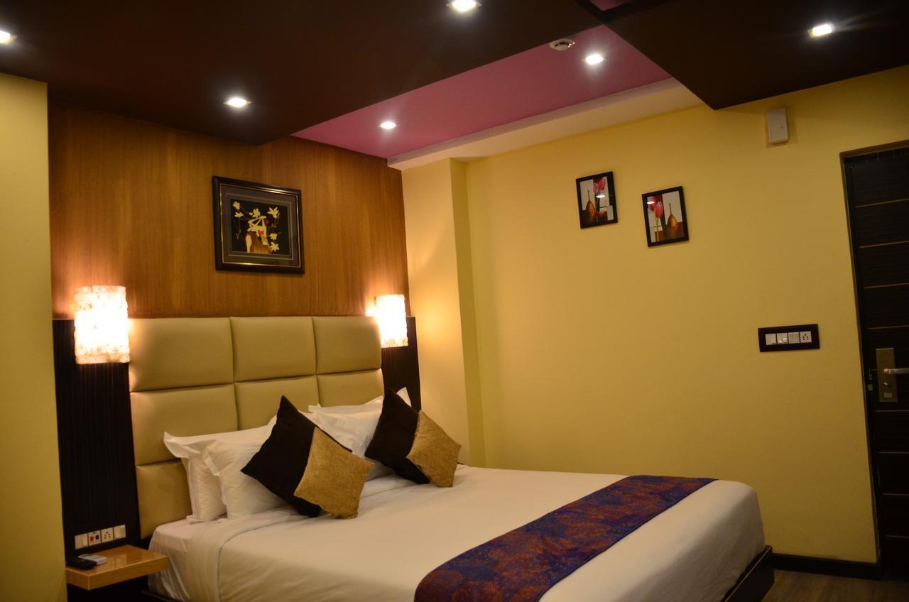 Dolphin Chocolate Inn Chandannagar Zewnętrze zdjęcie