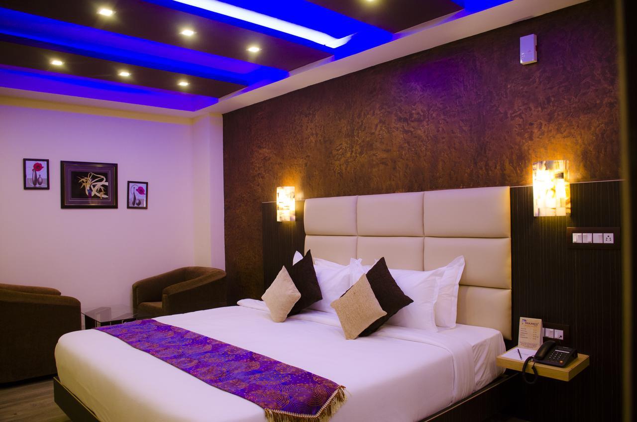 Dolphin Chocolate Inn Chandannagar Zewnętrze zdjęcie