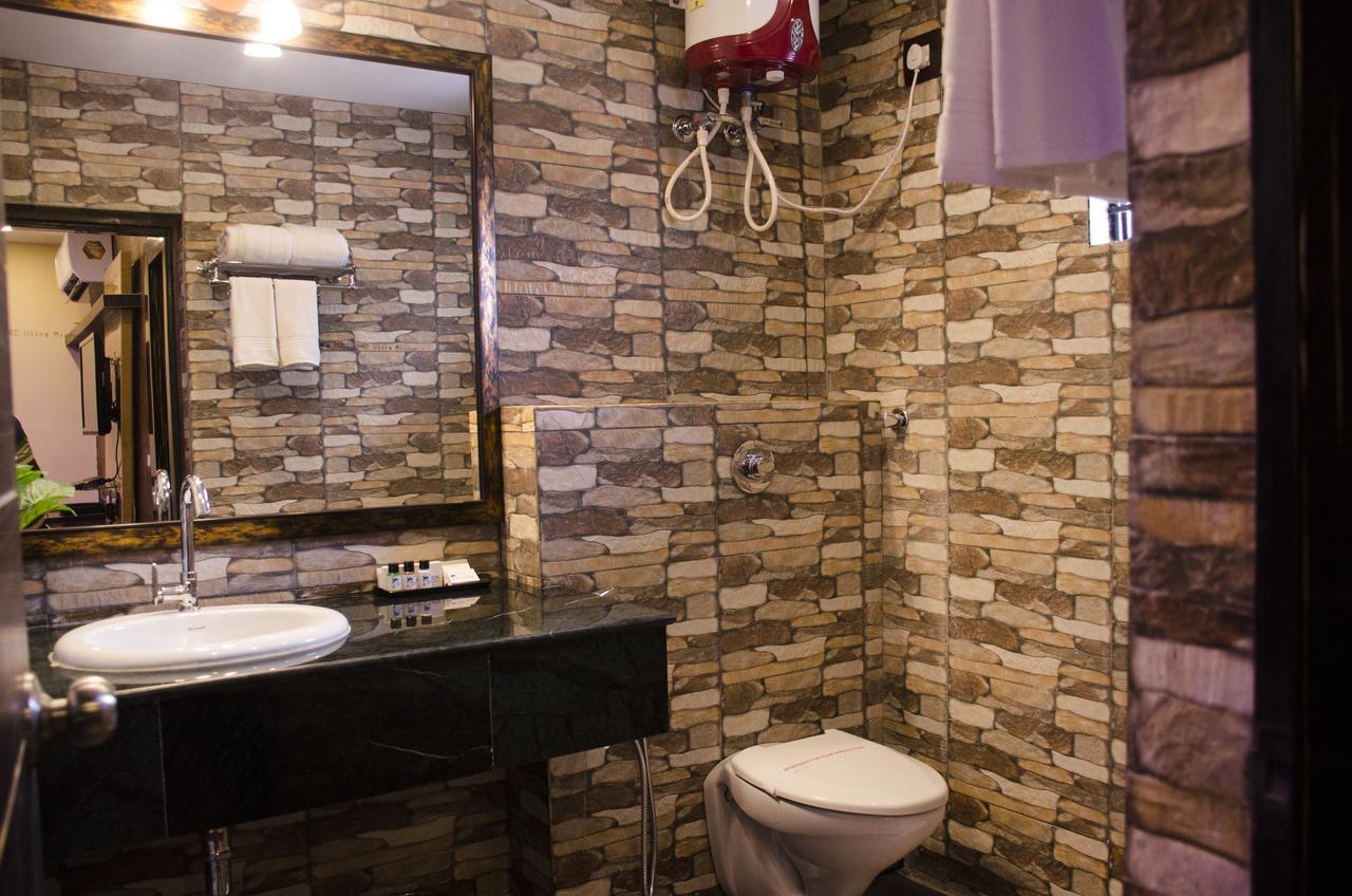 Dolphin Chocolate Inn Chandannagar Zewnętrze zdjęcie