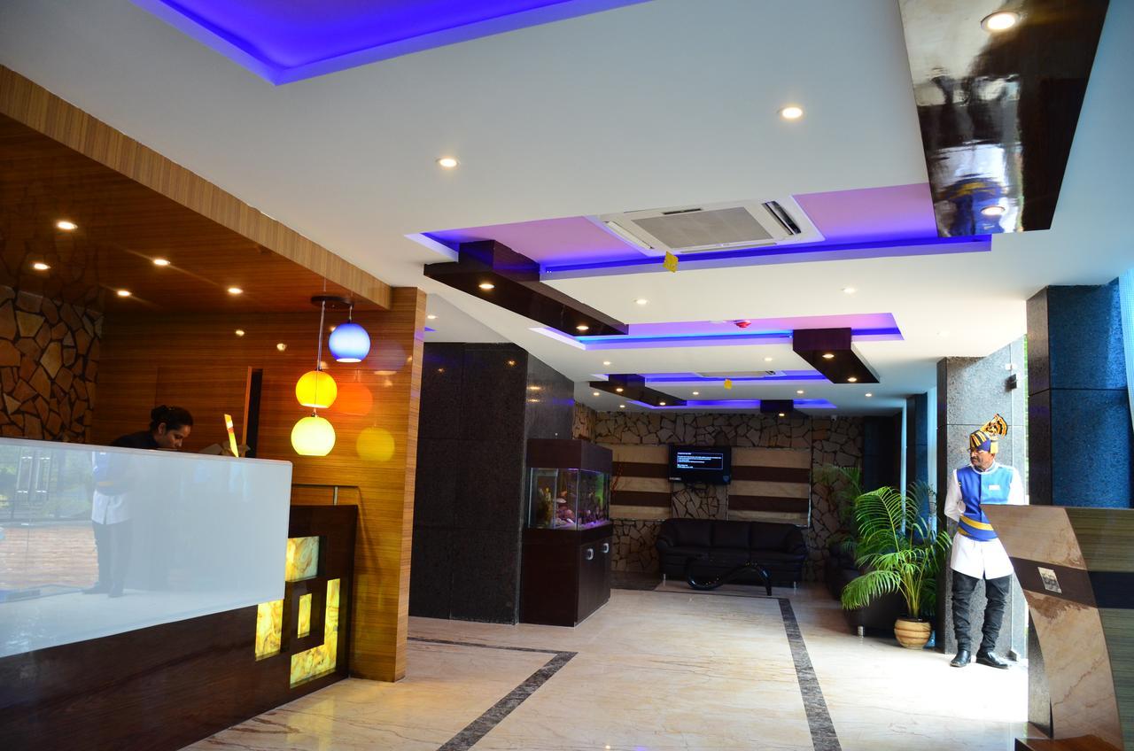 Dolphin Chocolate Inn Chandannagar Zewnętrze zdjęcie